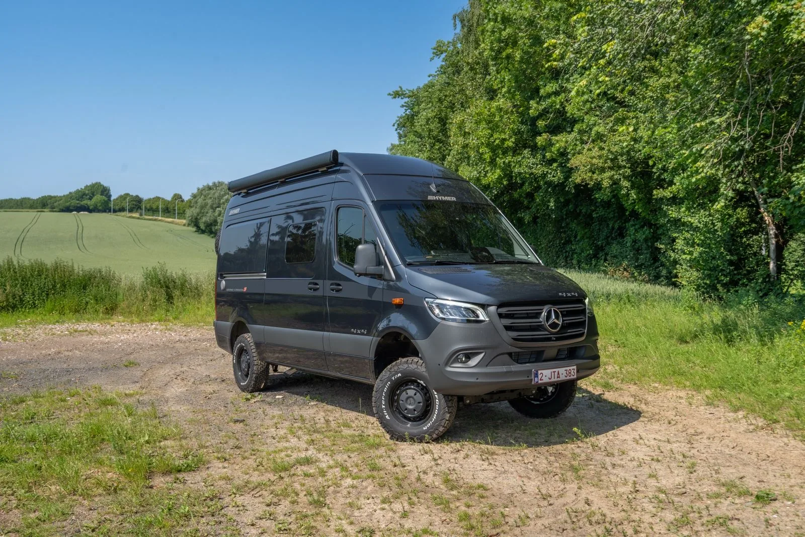 Louer un van aménagé à Bruxelles - RLab Adventure