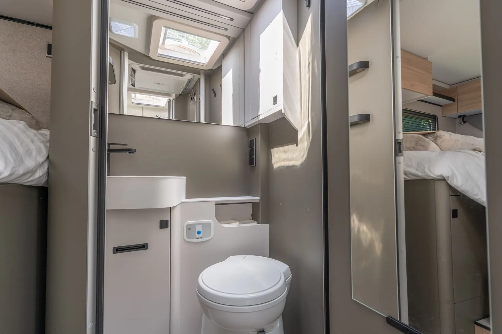 Hymer GT-S 685 photo 11